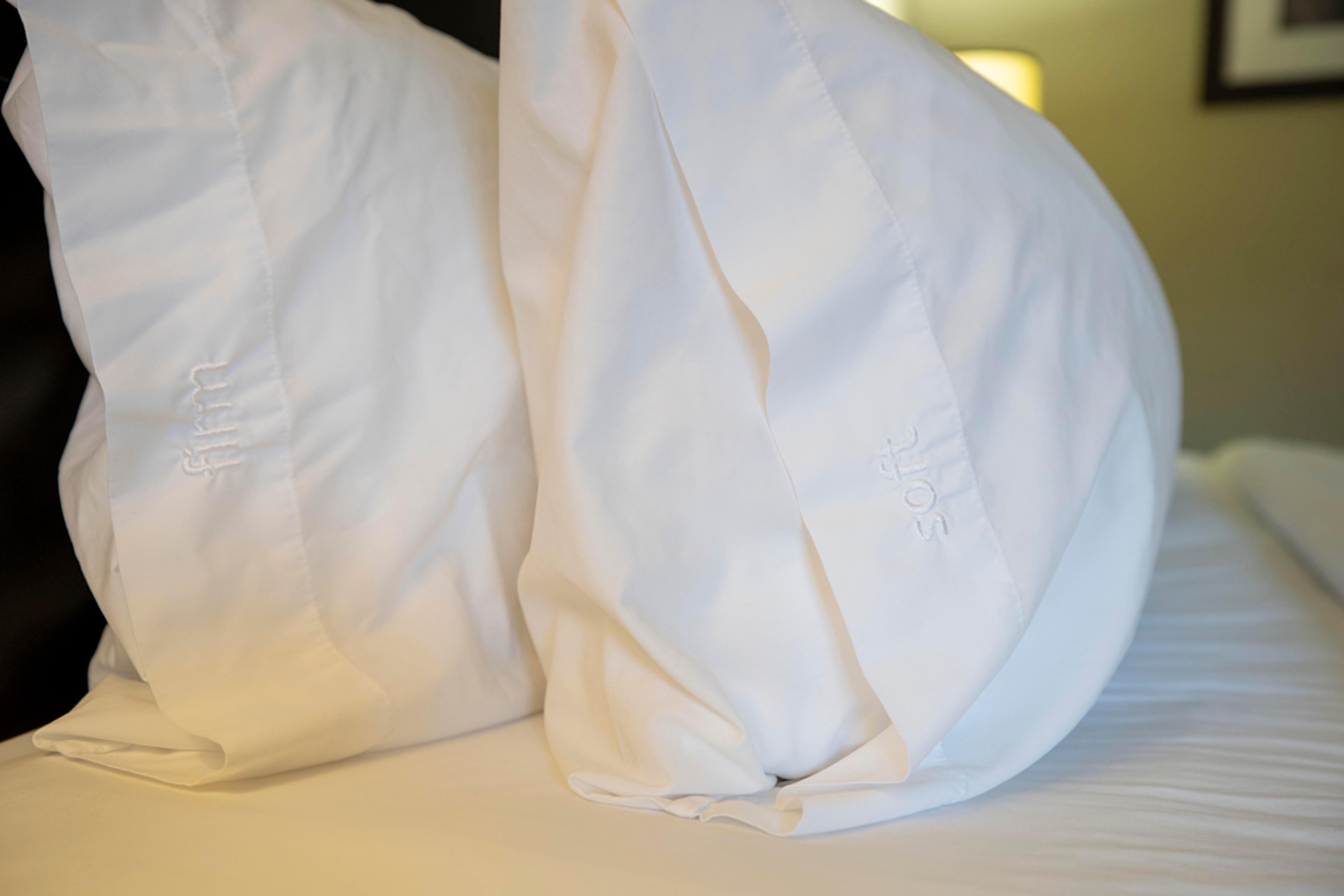 Holiday Inn Express Hotel & Suites Pittsburgh Airport By Ihg Robinson Township  Bagian luar foto