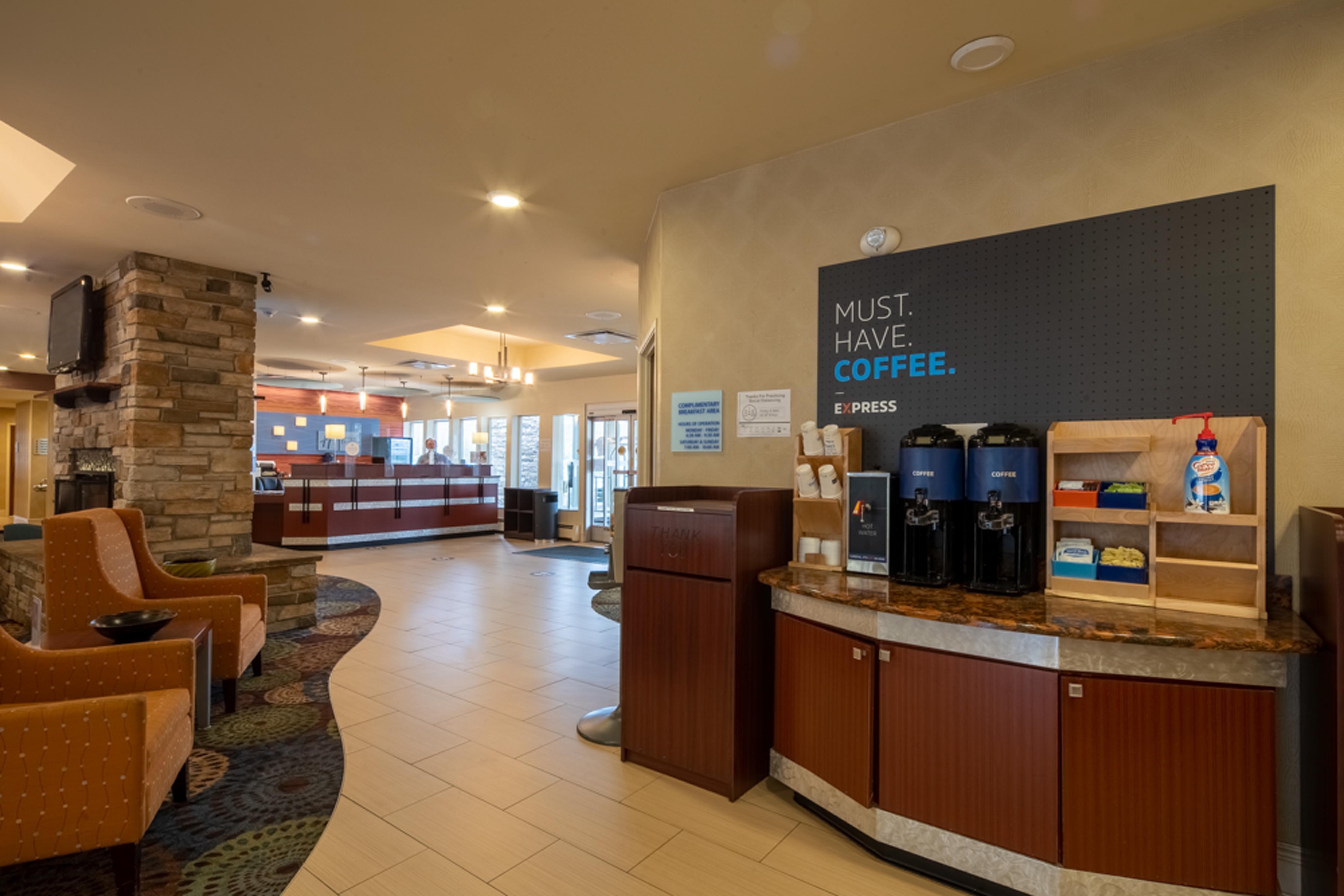 Holiday Inn Express Hotel & Suites Pittsburgh Airport By Ihg Robinson Township  Bagian luar foto