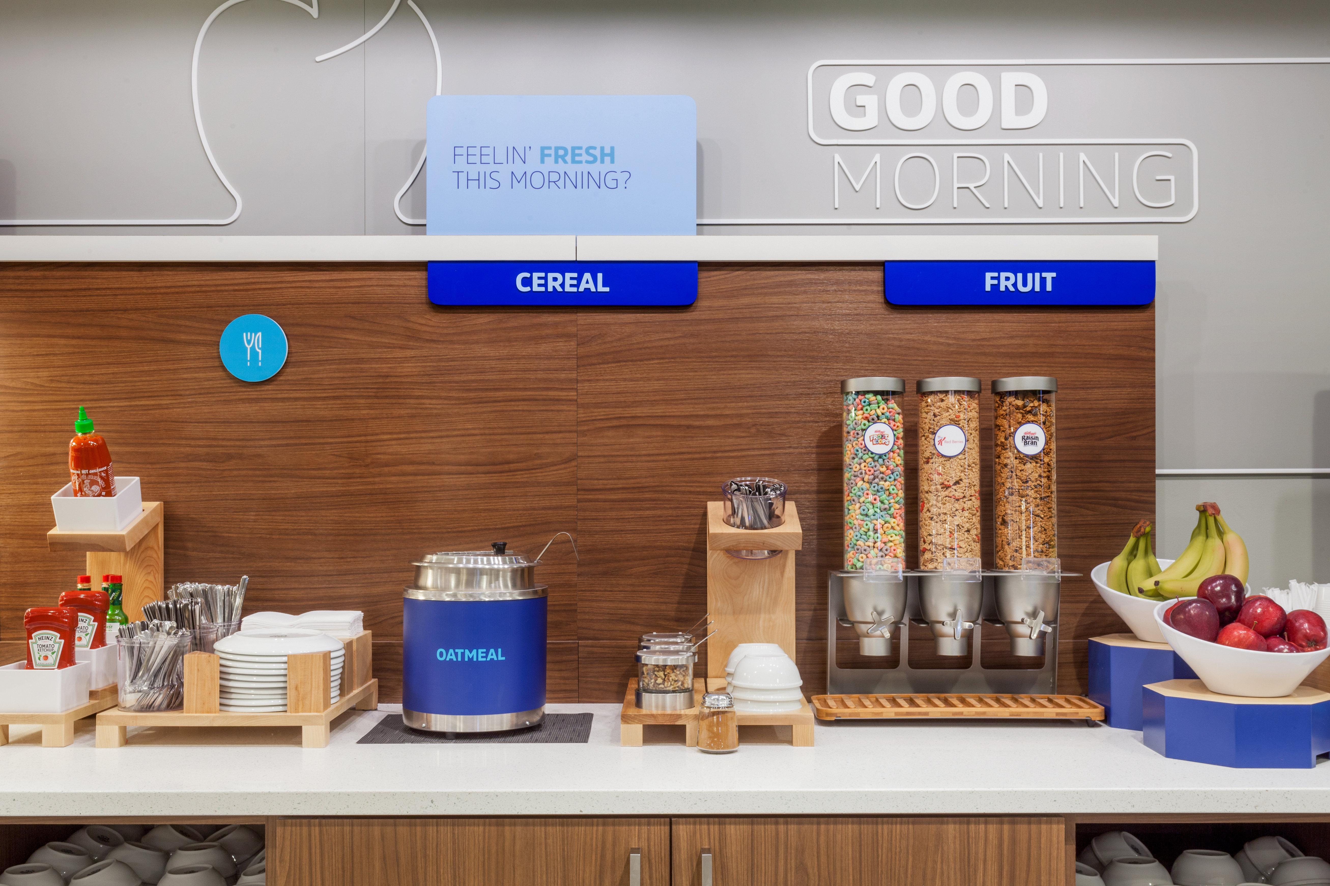 Holiday Inn Express Hotel & Suites Pittsburgh Airport By Ihg Robinson Township  Bagian luar foto