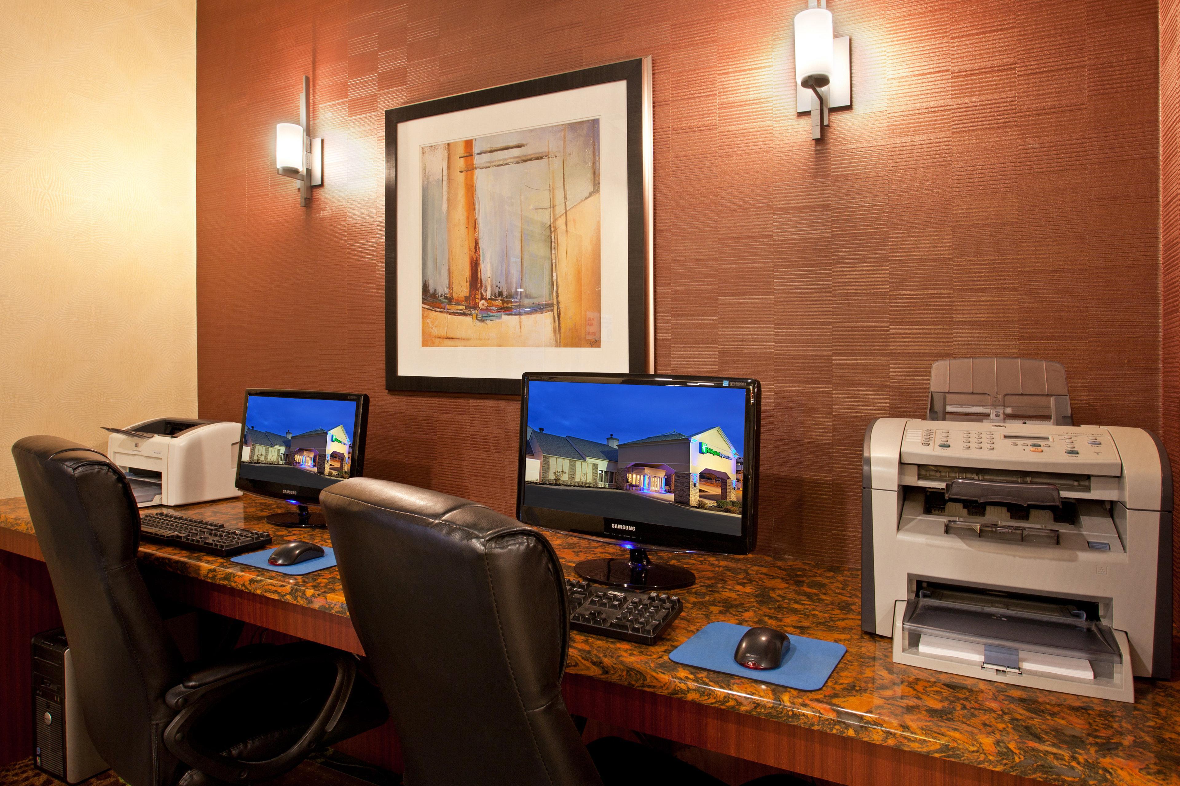 Holiday Inn Express Hotel & Suites Pittsburgh Airport By Ihg Robinson Township  Bagian luar foto